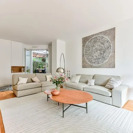 Stunning 1 Bed Flat With Terrace Apartman