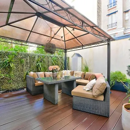 Stunning 1 Bed Flat With Terrace