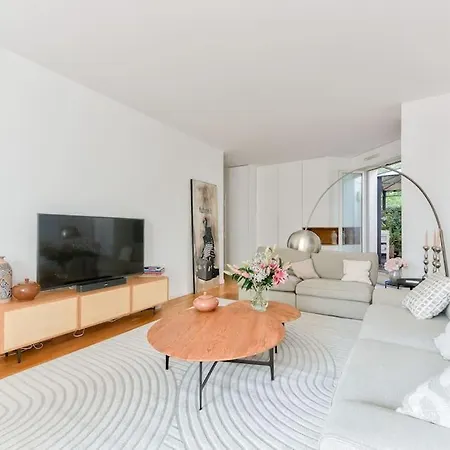 Apartman Stunning 1 Bed Flat With Terrace